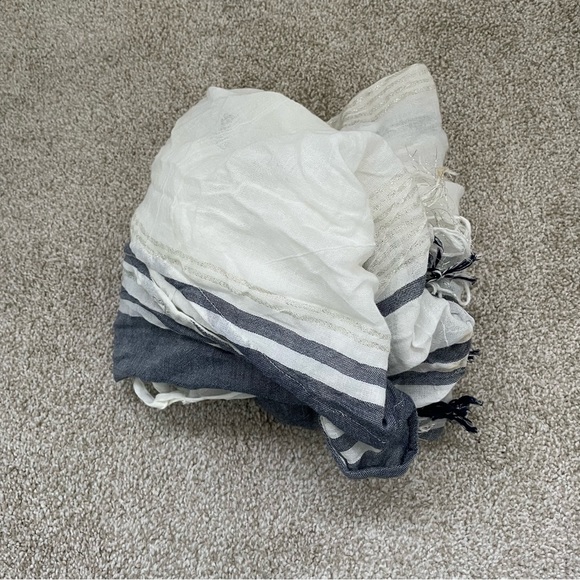 H&M Women’s Blue Striped Cotton Scarf - Picture 5 of 13